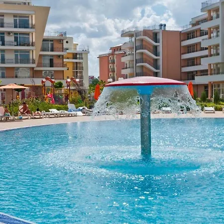 Апартаменты Grand Kamelia *