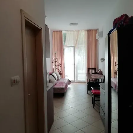 Апартаменты Grand Kamelia